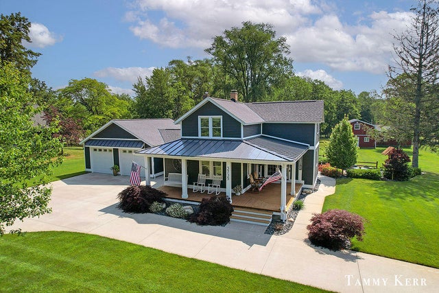 3735 63rd Street, Laketown township