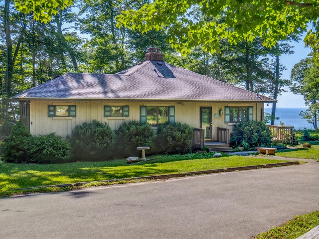 4569 S Lakeshore Drive, Summit township