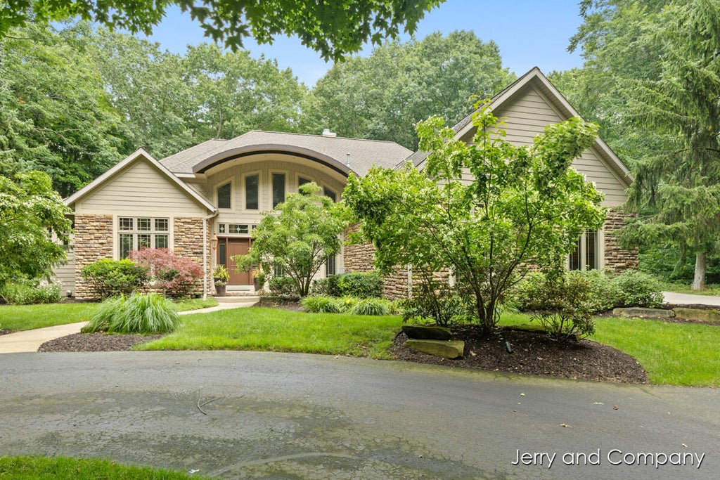 16941 Shore Oaks East Lane, Park township