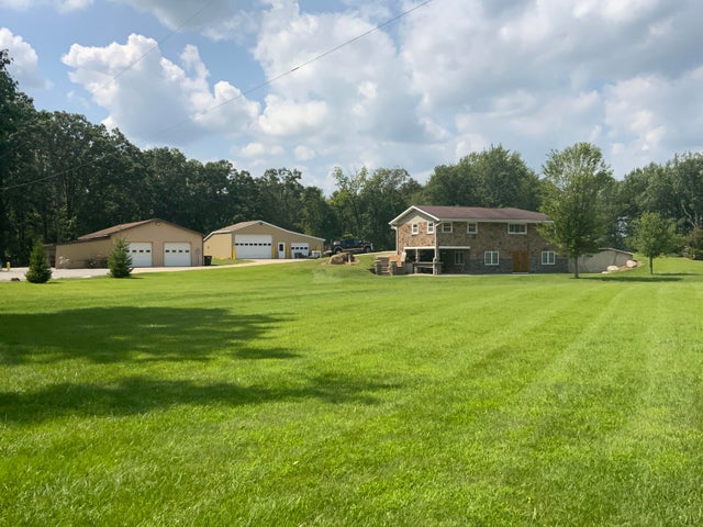 4350 Bailey Road, Sandstone township