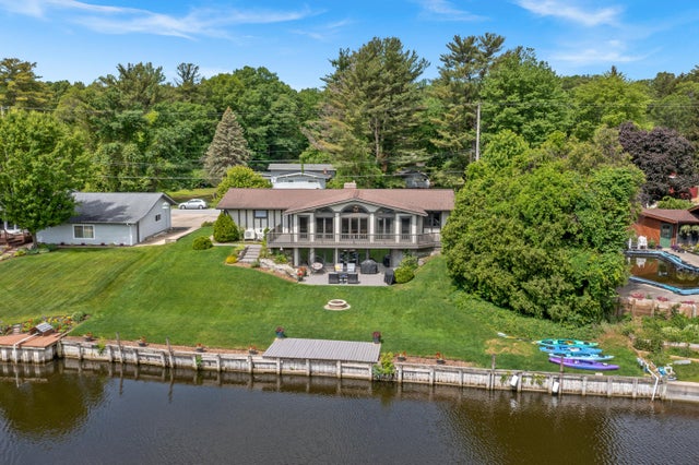 17882 Channel View Drive, Spring Lake township