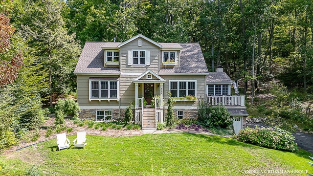 8863 Lakeshore Drive, Port Sheldon township