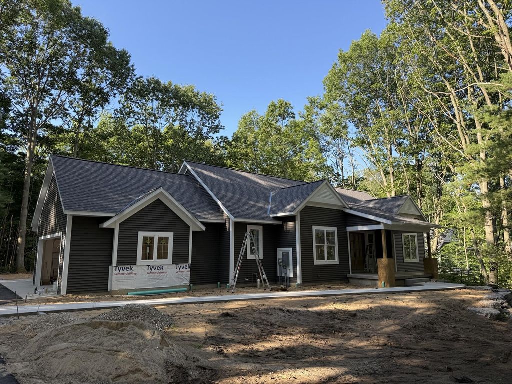 76757 Wood Crest Court, South Haven charter township