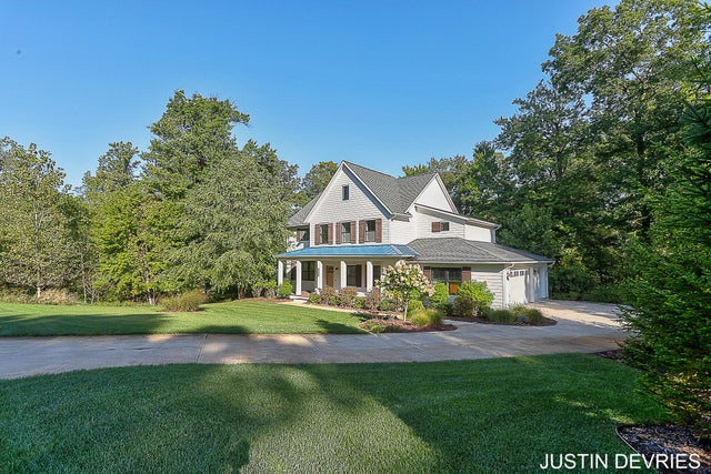 7927 Anchorage Drive, Caledonia township