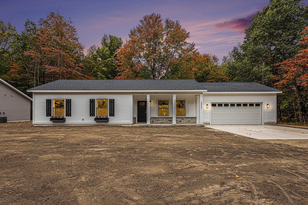 18901 148th Avenue, Spring Lake township