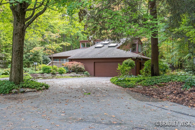 18183 N Fruitport Road, Spring Lake township