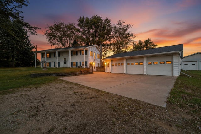 1140 Covert Road, Leslie township