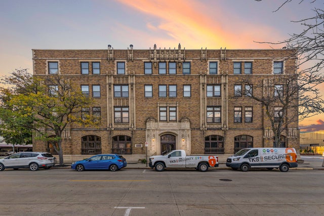 297 W Clay Avenue Unit: 206, Muskegon city