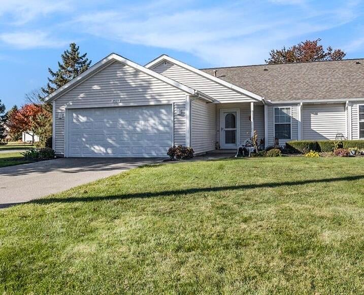 2933 Willow View Way, Holland charter township