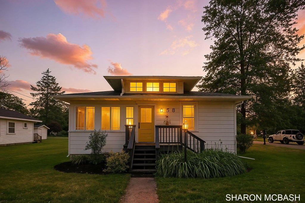 658 Allegan Street, Saugatuck city