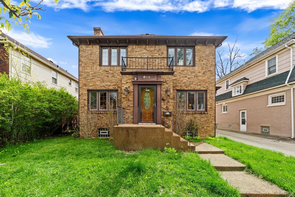 616 Rosewood Avenue Se, East Grand Rapids city