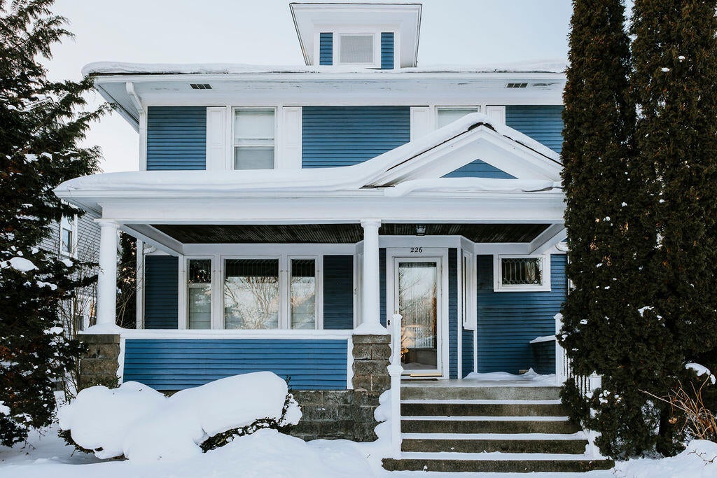 226 W 15th Street, Holland city