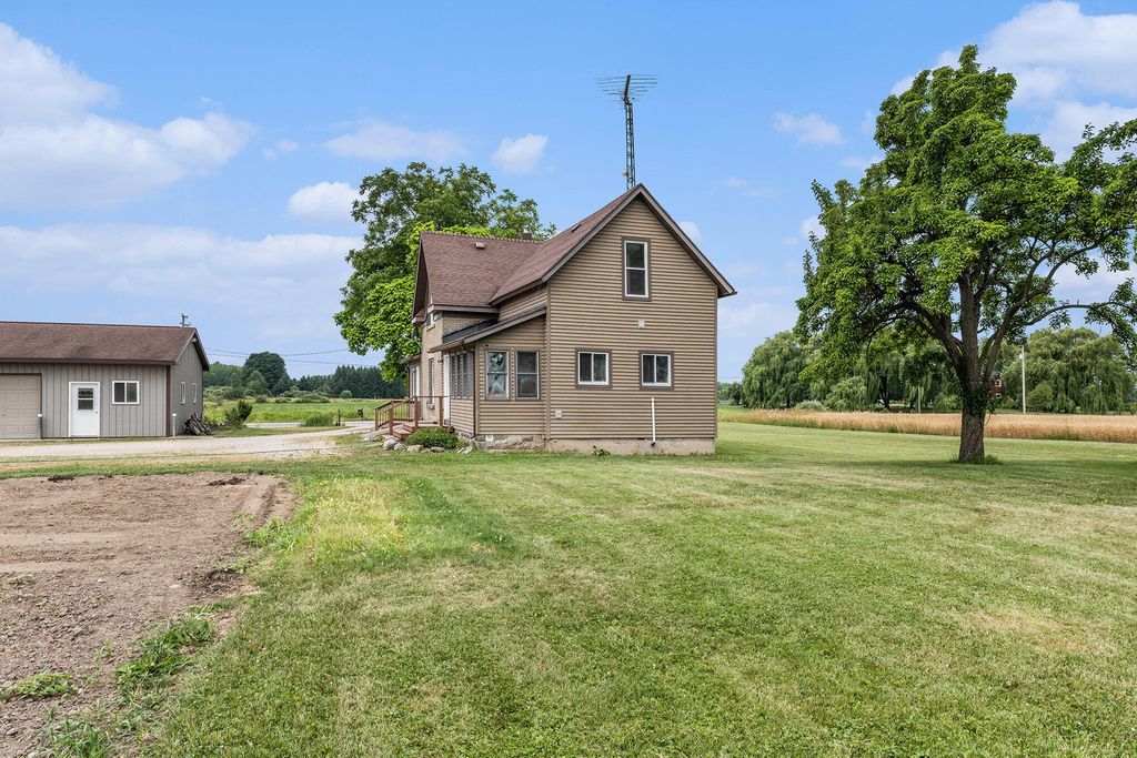 5818 Us Highway 31, Sherman township