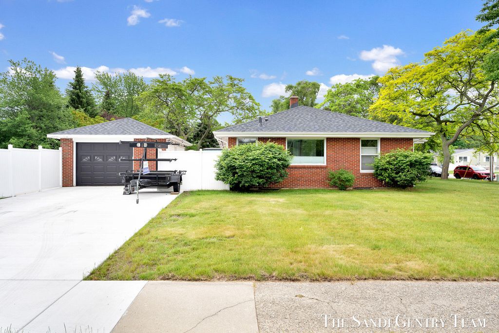 1508 Wisconsin Street, Grand Haven city