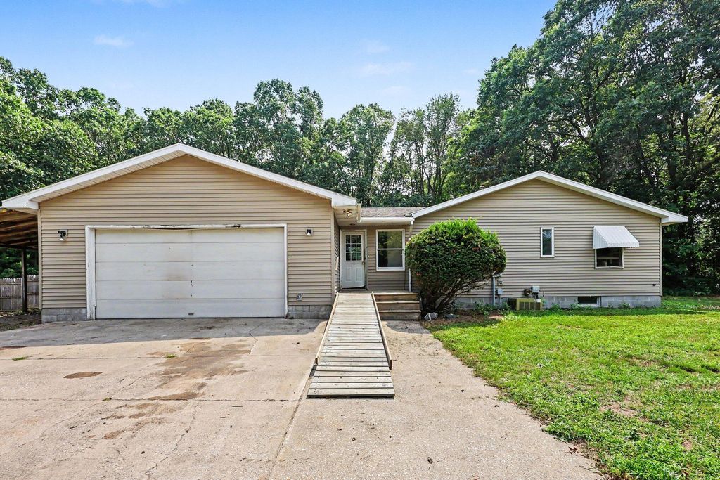 16200 152nd Avenue, Spring Lake township