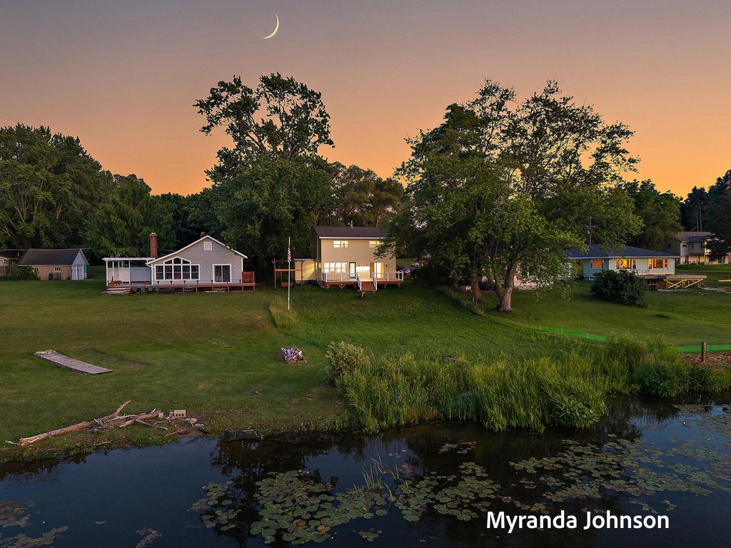 14661 Mercury Drive, Grand Haven charter township