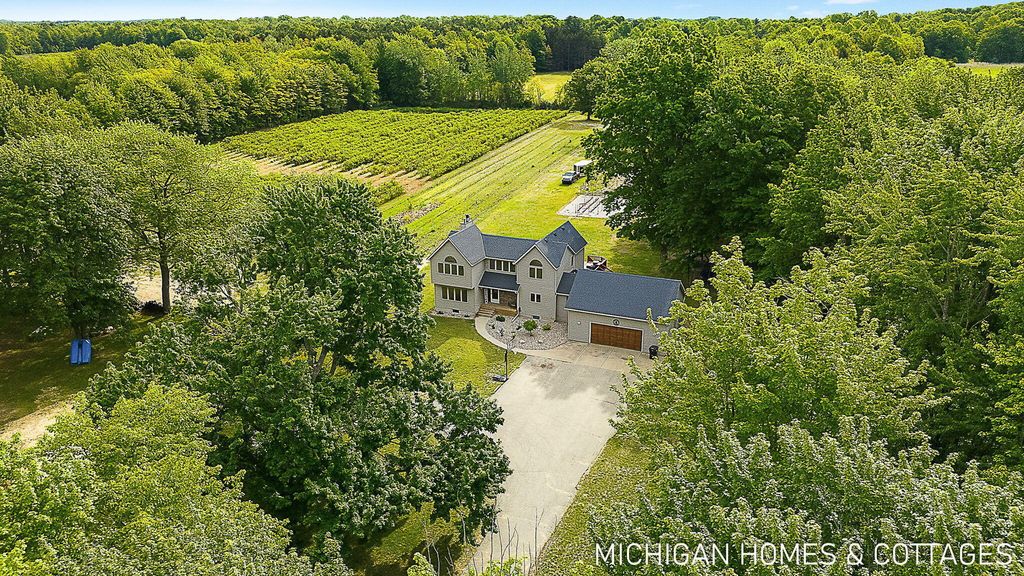 1661 68th Street, Ganges township