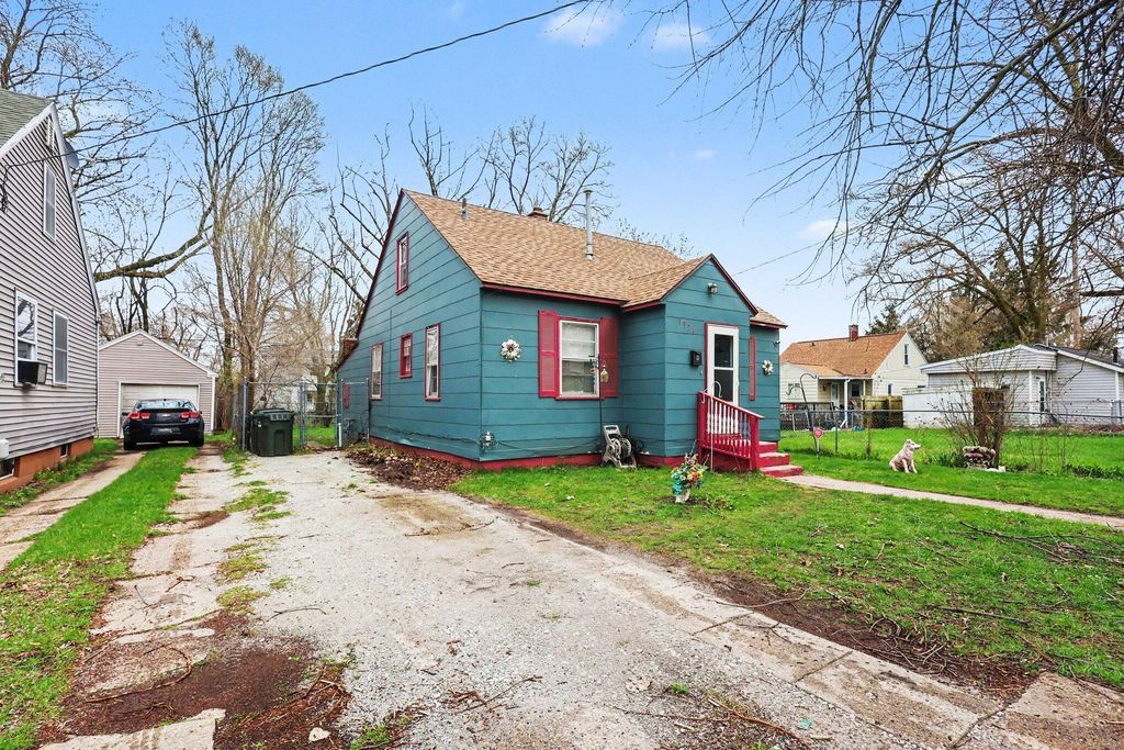1974 Kinsey Street, Muskegon city