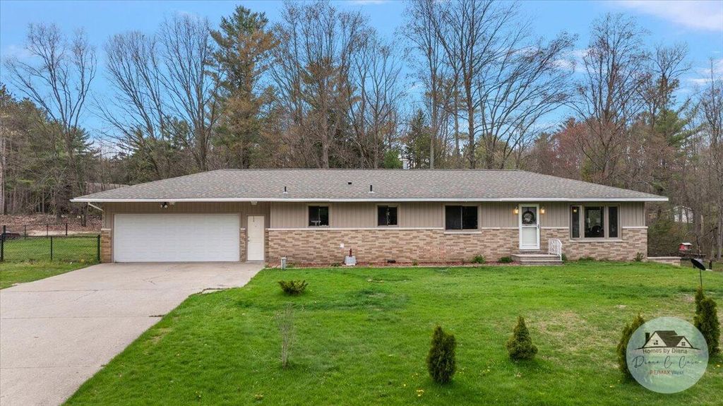 4125 Lorenson Road, Fruitland township