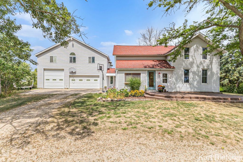 11593 Greenly Street, Holland charter township