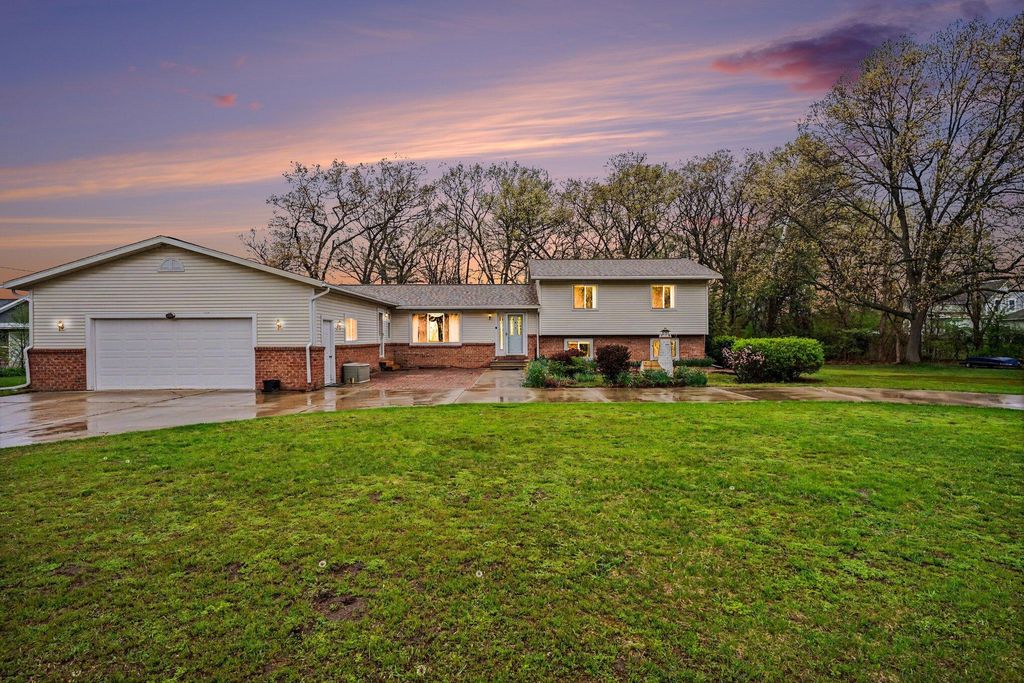 15378 Mclean Avenue, Spring Lake