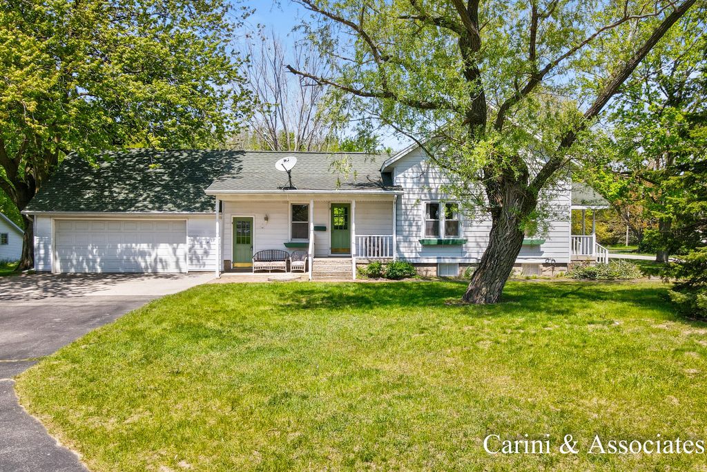 8331 112th Avenue, Olive township