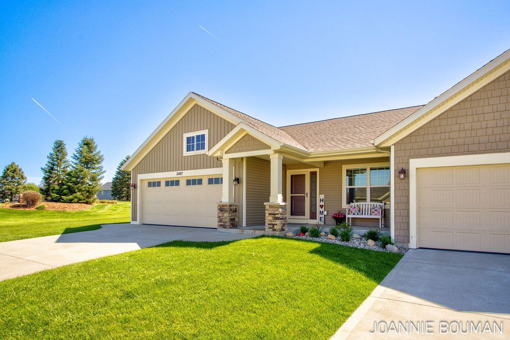 3497 Riverwalk Drive, Heath township