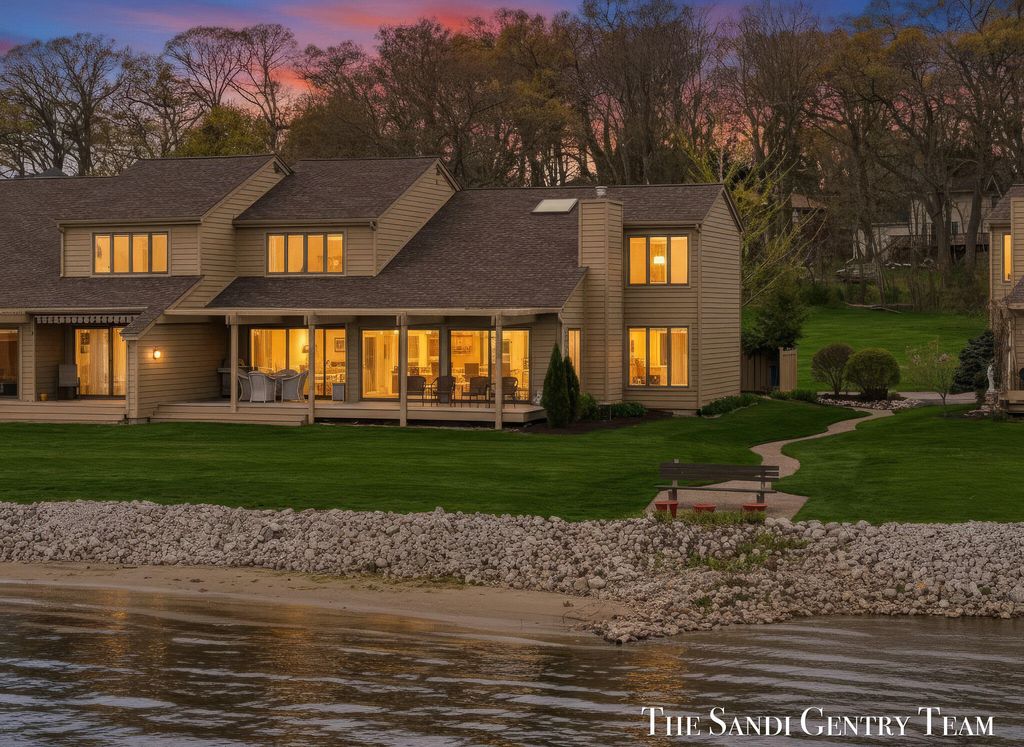 15780 N Prospect Point Drive, Spring Lake