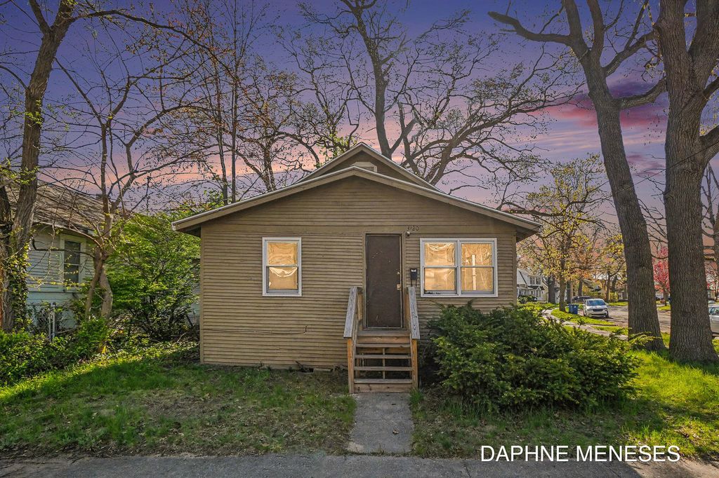 3120 Maffett Street, Muskegon Heights city