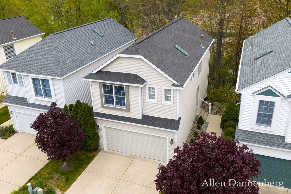 845 Bluff Creek Drive, Grand Haven