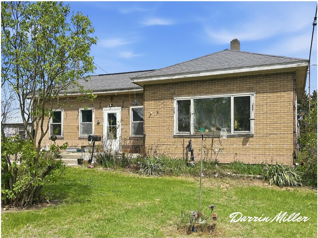 11460 5 Mile Road, Morley