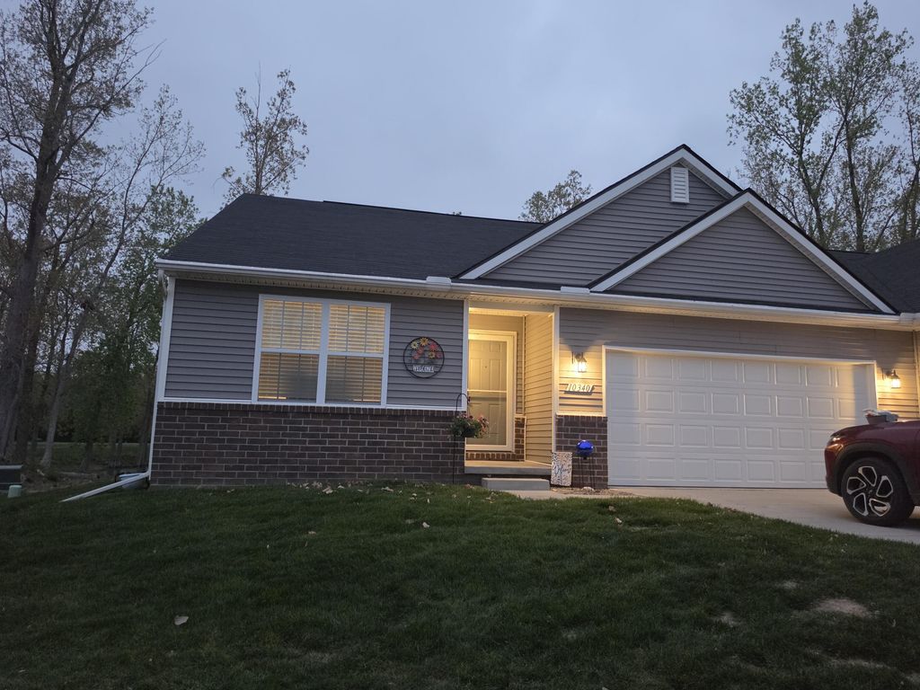 10340 Swan Lake Circle, Ypsilanti charter township