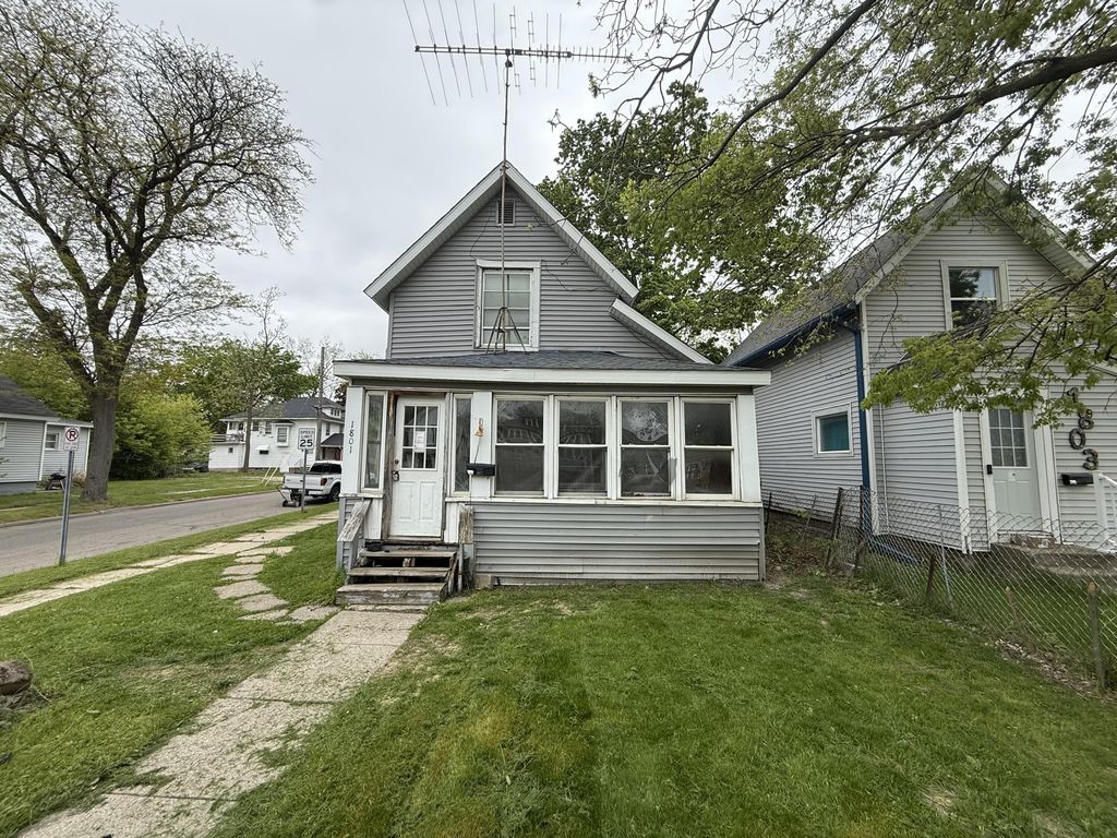 1801 S Washington Avenue, Lansing city