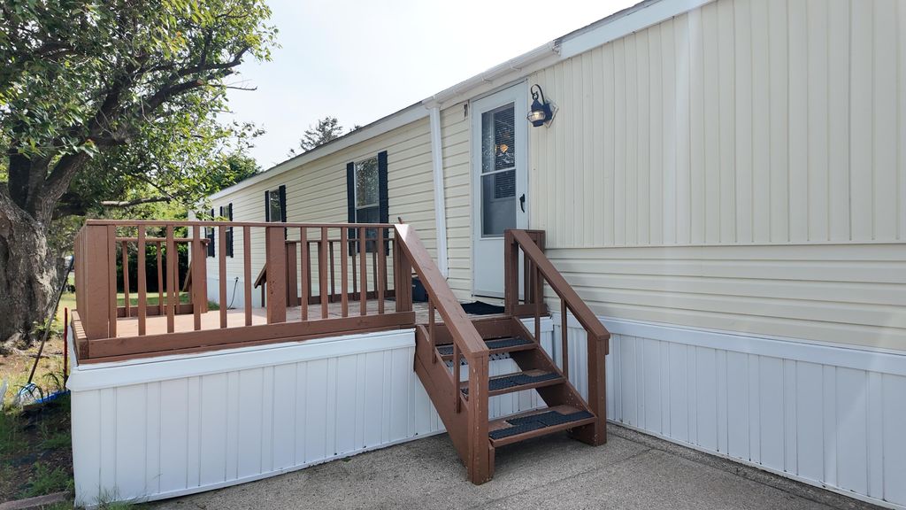 14464 Lemontree Lane, Olive township