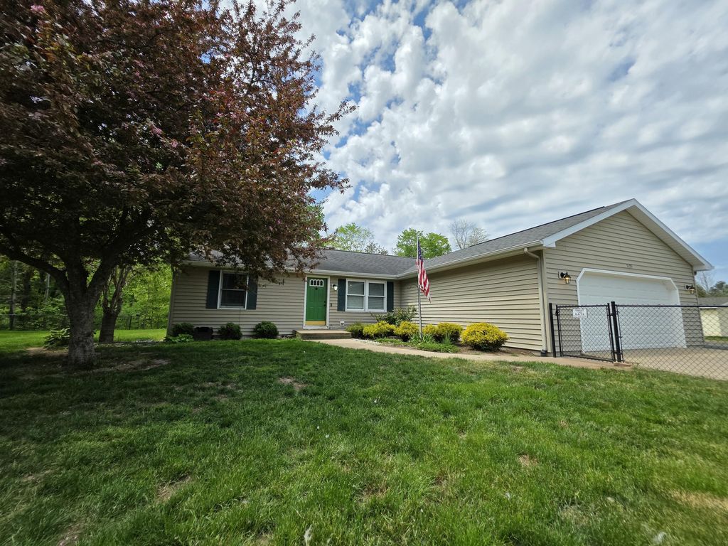 1125 Kristie Lane, Amber township