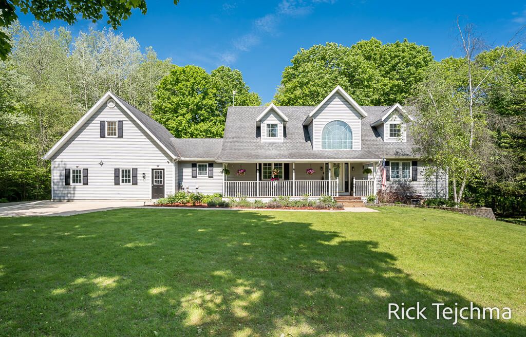 10345 Red Oak Ridge, Howard City