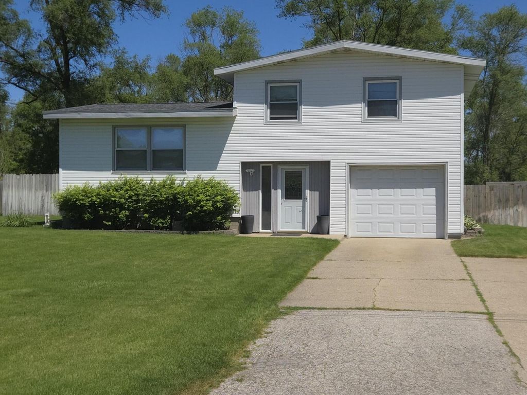1852 Oak Park Drive, Muskegon charter township