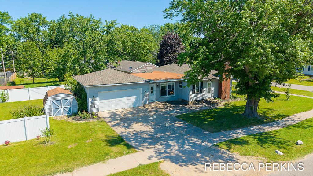 286 Dartmouth Avenue, Holland city