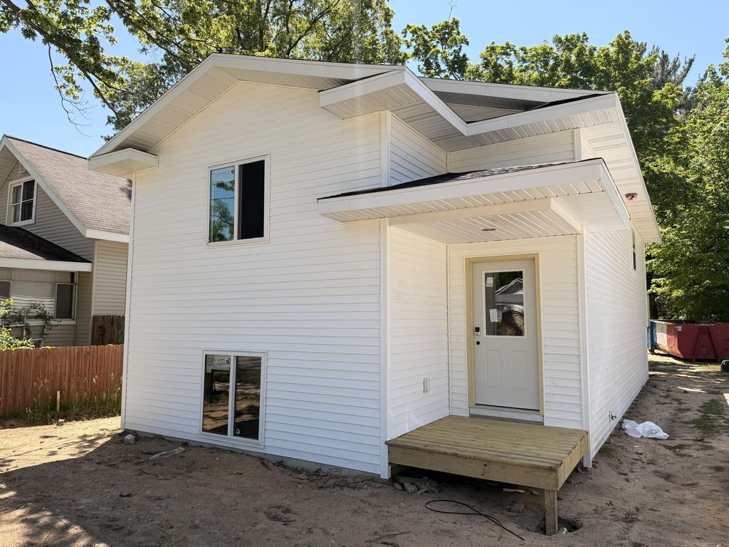 723 Amity Avenue, Muskegon city
