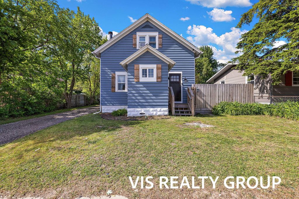 1152 W Laketon Avenue, Muskegon city