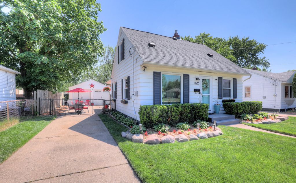 822 Aldon Street Sw, Wyoming city