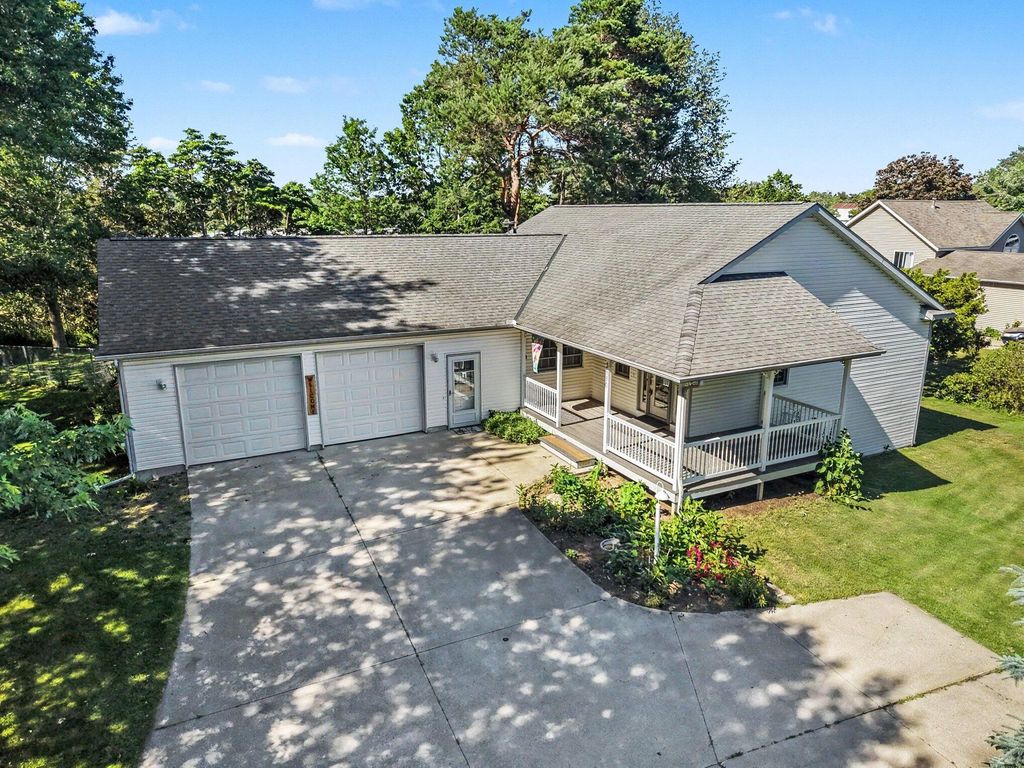 3580 144th Avenue, Holland charter township
