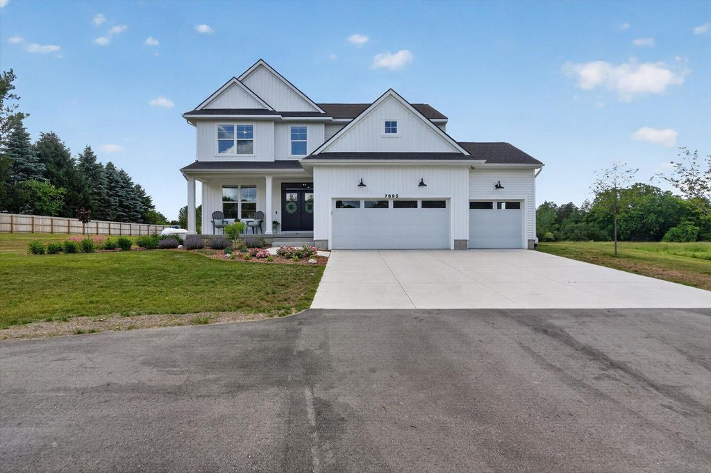 7895 Oak Grove Road, Howell city