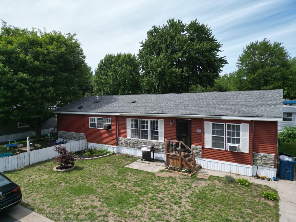 1281 E Pontaluna Road, Norton Shores city