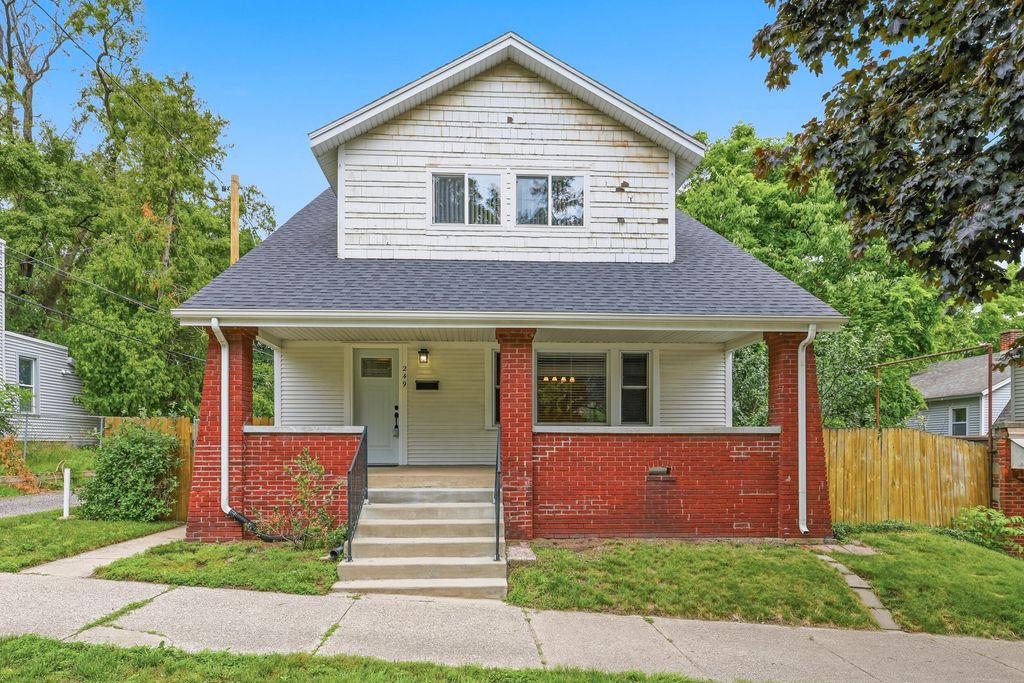 249 Fairbanks Ne Street, Grand Rapids city