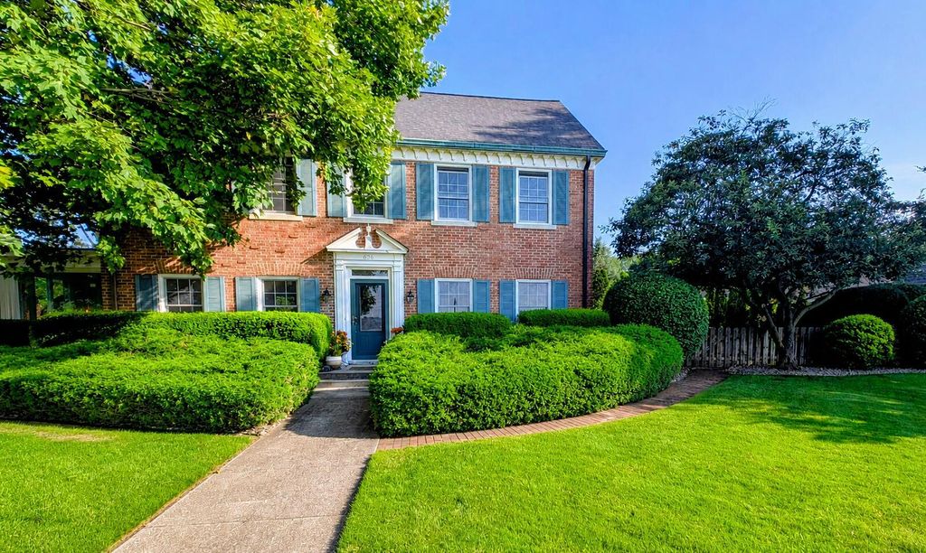 636 Ruddiman Drive, North Muskegon city