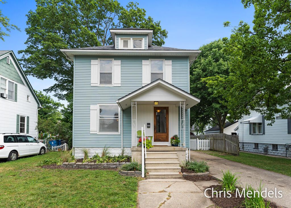 1013 Pennoyer Avenue, Grand Haven city