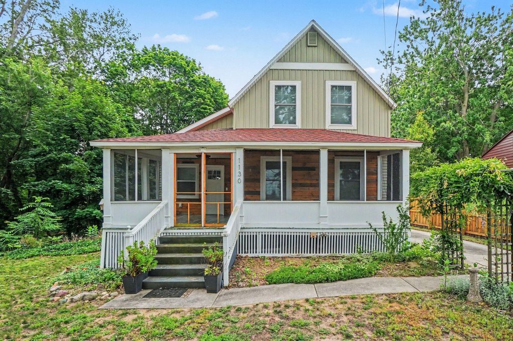 1130 S Shore Drive, Holland city
