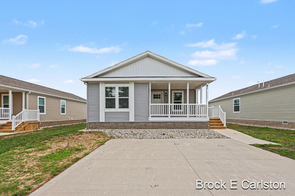 1283 E Ellis Road Unit: 41, Norton Shores city