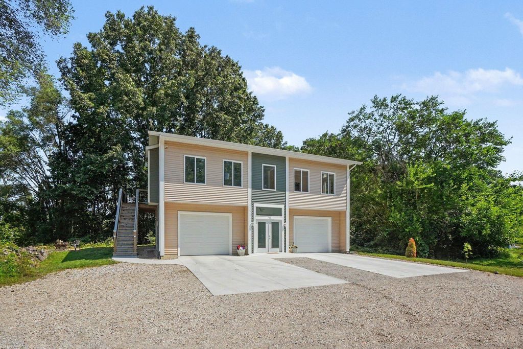 737 Ottawa Beach Road, Park township